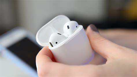 apple free airpods for students